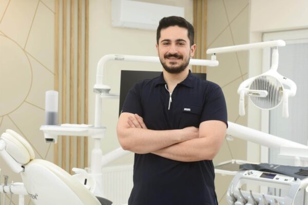 LisaDent-Dt-Yusuf-Tatoglu-1 LisaDent-Dt-Yusuf-Tatoglu-1